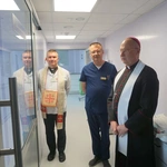 Wizyta bp. Odera na oddziale położniczym