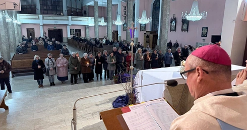 Płock. Modlitwa na straży życia