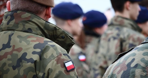 Szef MON: Polska i Szwajcaria pracują nad nową umową w zakresie szkolenia wojska