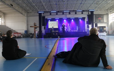 Płock. Wielkopostne rekolekcje dla młodzieży