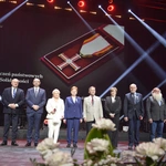 Od oporu do niepodległości