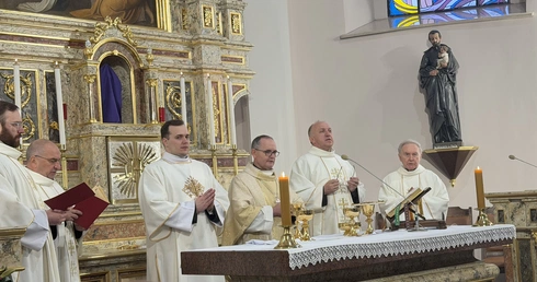 Konsekracja ołtarza w Rybniku