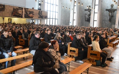 Zakończenie rekolekcji szkolnych w Jastrzębiu-Zdroju