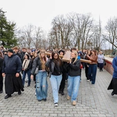 Maturzyści zawierzyli Bogu swoją przyszłość