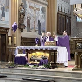 Bp Szkudło do samorządowców: Widziałem już wielu, którzy sięgali po władzę. Przetrwali w historii jedynie ci, którzy zrozumieli, że sięgają jednocześnie po służbę