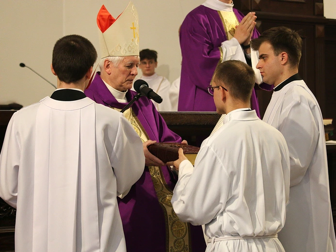 Ustanowienie nowych lektorów