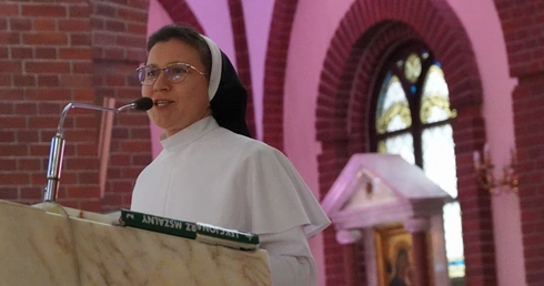 Otwórz się na pełnię Bożych darów, niech "muzeum" pełne nieruchomych eksponatów zatętni życiem