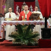 Abp Kupny w Niedzielę Palmową: Paschalna logika Boga to uniżenie, które prowadzi do wywyższenia