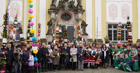 Niedziela Palmowa w Trzebnicy. Powitanie Króla