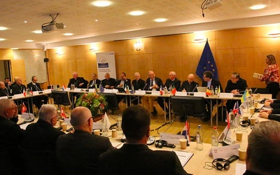 Biskupi alarmują po decyzji PE: polityka migracyjna UE oddala się od swoich wartości