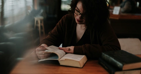 Sztuczka Myśliwskiego, czyli jak przeczytać 14 książek w jedną minutę