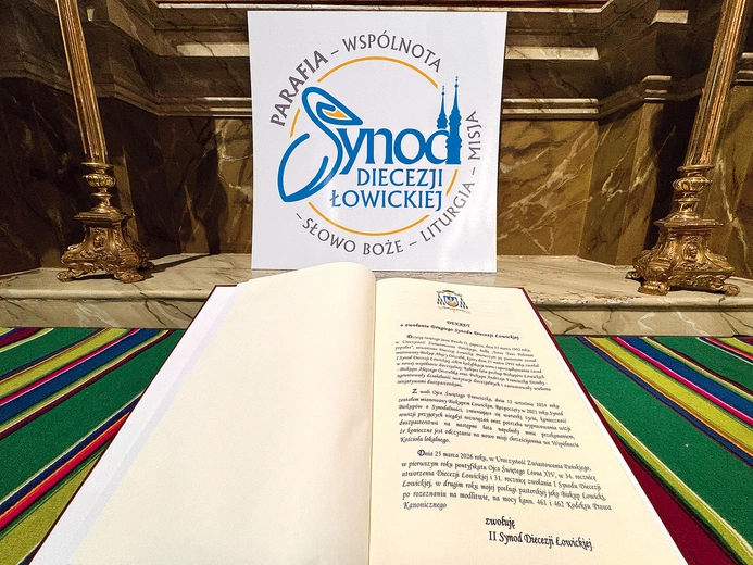 Podczas liturgii zaprezentowano logo, dekret i modlitwę za II SDŁ. 