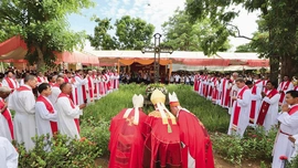 Świadkowie Chrystusa na Polach Śmierci. Pamięć o męczennikach z czasów reżimu Czerwonych Khmerów
