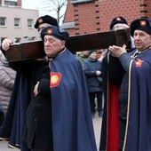 Bp Oder: Idzie z nami Ten, który stanął przy naszych łazarzowych grobach, by tchnąć w nie życie