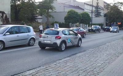 Koniec z placem manewrowym na egzaminie na prawo jazdy?  "Egzamin musi nadążać za rzeczywistością"