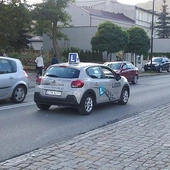 Koniec z placem manewrowym na egzaminie na prawo jazdy?  "Egzamin musi nadążać za rzeczywistością"