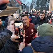 Dziś mecz o awans na mundial. Lewandowski i Pietruszewski czy Gyokeres i Lindelof?