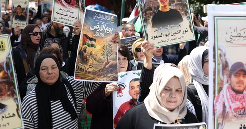 Palestyńczycy protestują przeciwko nowemu izraelskiemu prawu