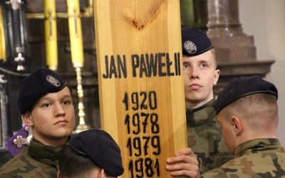 Płock. Droga Krzyżowa na Starówce