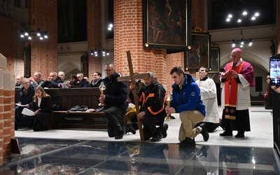 Droga Krzyżowa z Domem Nadziei