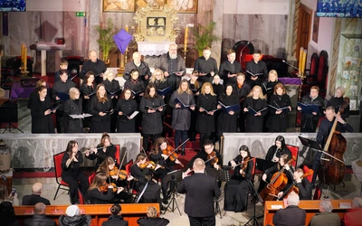 Koncert Pasyjny w Oławie zachwycił serca i dusze