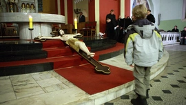 Jak opowiadać dzieciom o krzyżu i pustym grobie?