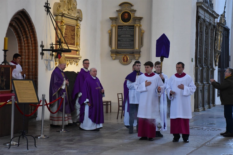 Zakończenie pielgrzymowania do wielkopostnych kościołów stacyjnych