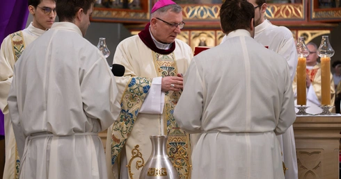 Namaszczeni i czekający?