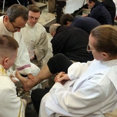 Msza Wieczerzy Pańskiej. Bp Małyga: Między "teraz" a "później" wydarza się Pascha