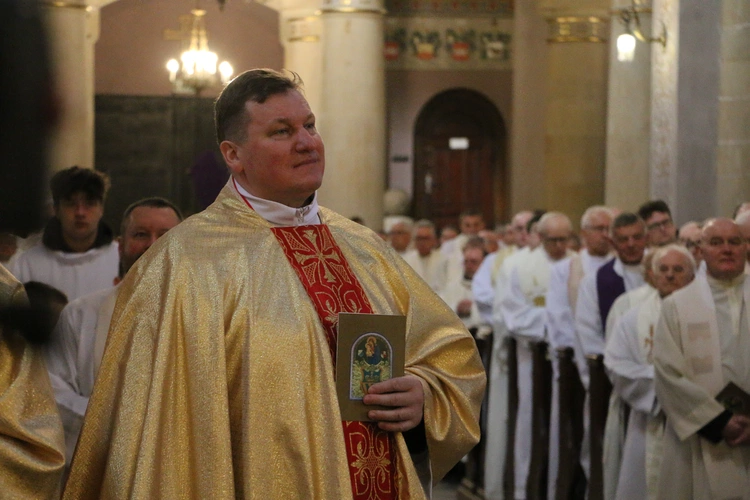 Płock. Msza Krzyżma