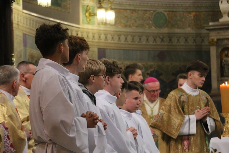 Płock. Msza Krzyżma