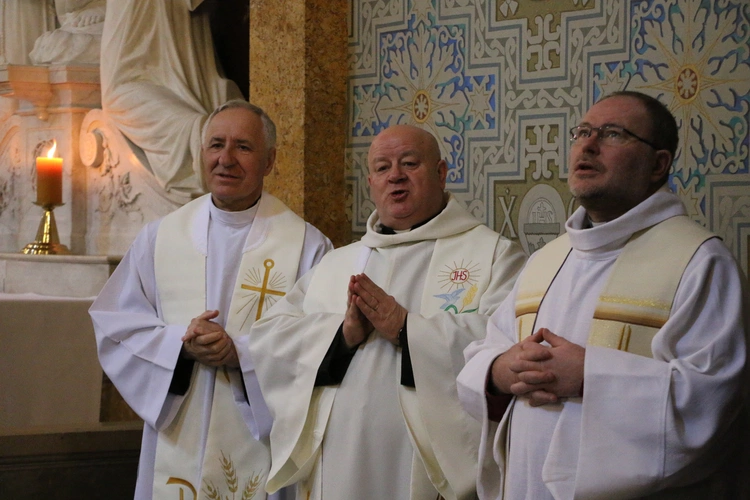Płock. Msza Krzyżma