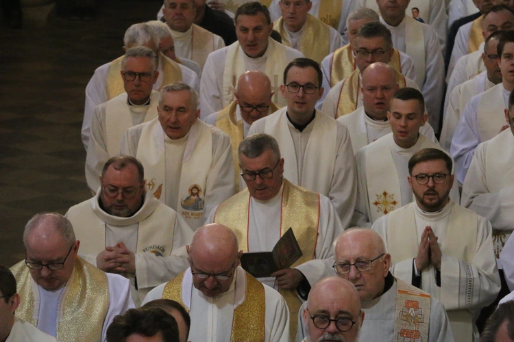 Płock. Msza Krzyżma