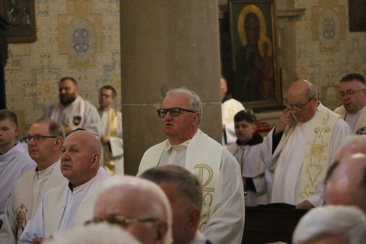 Płock. Msza Krzyżma