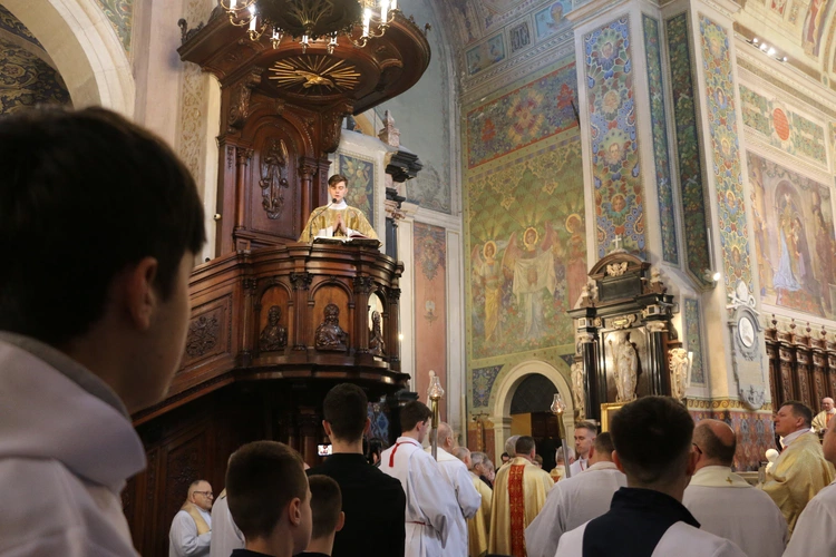 Płock. Msza Krzyżma