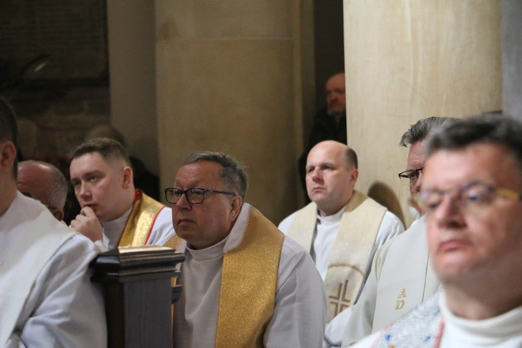 Płock. Msza Krzyżma