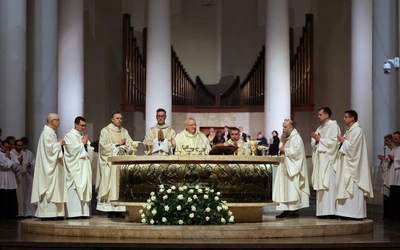 Wielki Czwartek. Msza św. Wieczerzy Pańskiej w Archikatedrze Chrystusa Króla w Katowicach