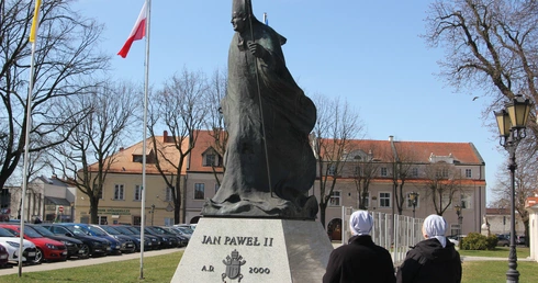 Niegasnące światło pamięci