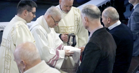 Eucharystia to nie tylko pamiątka. Msza Wieczerzy Pańskiej 2026