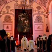 Msza Wieczerzy Pańskiej. Abp Wojda: Świat potrzebuje świadków Eucharystii