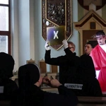 Droga Krzyżowa chłopaków ze skoczowskiej Przestrzeni Opatrzności w Pogórzu