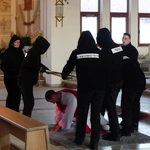 Droga Krzyżowa chłopaków ze skoczowskiej Przestrzeni Opatrzności w Pogórzu