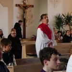 Droga Krzyżowa chłopaków ze skoczowskiej Przestrzeni Opatrzności w Pogórzu