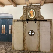 To nie jest tylko ozdoba. To konfesjonał do korzystania