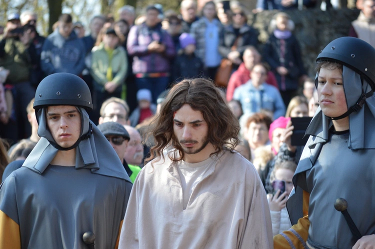 Misterium w Piekarach Śl. 2026 - Proces Jezusa