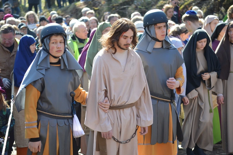 Misterium w Piekarach Śl. 2026 - Proces Jezusa