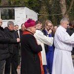 Droga Krzyżowa w schronisku Towarzystwa Pomocy im. św. Brata Alberta