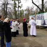 Droga Krzyżowa w schronisku Towarzystwa Pomocy im. św. Brata Alberta