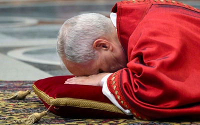 Liturgia Męki Pańskiej w Watykanie: Uczmy się od Chrystusa nie odpłacać złem na zło