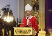 Abp Galbas w Wielki Piątek: Świat jest w ręku Boga, a nie przypadku